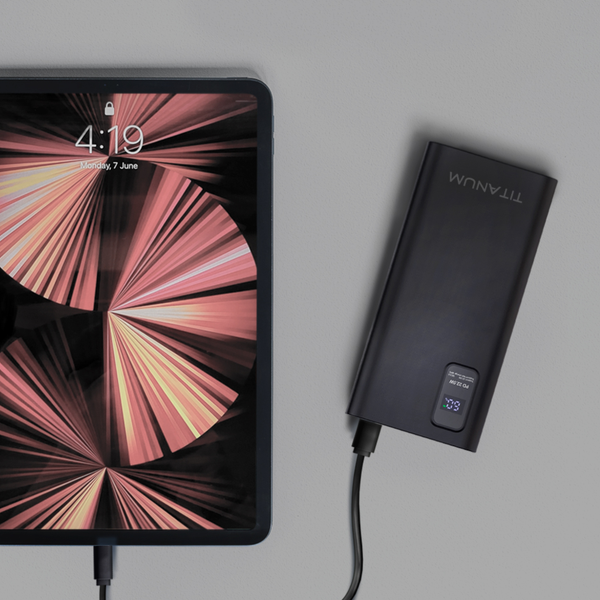 Повербанк Titanum 728S 30000mAh 22.5W Black 15839 фото